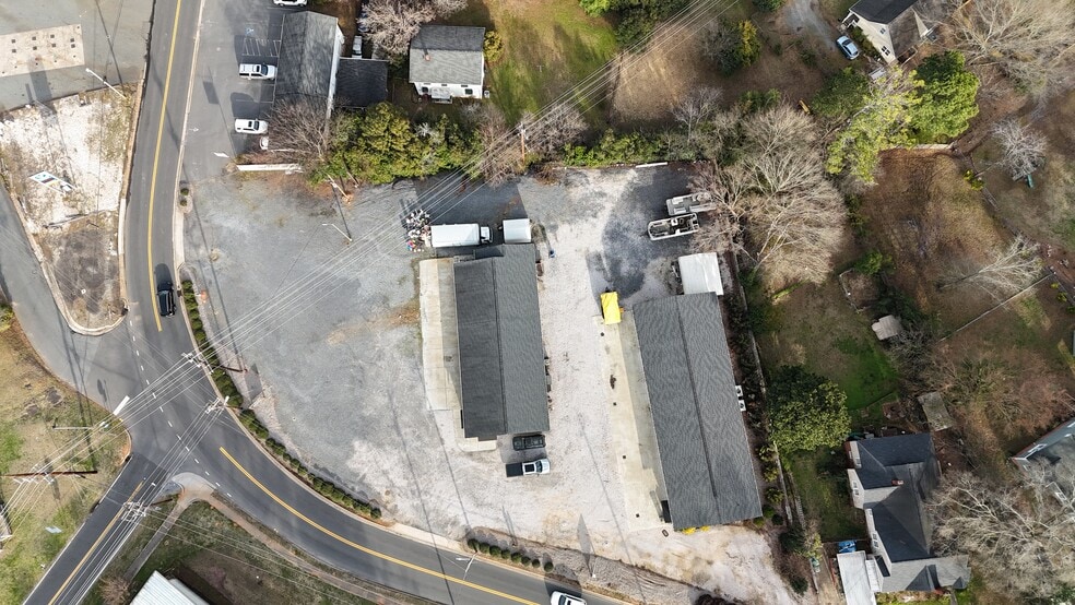 More Photos Of 201 Spratt St, Fort Mill Light Distribution For Lease