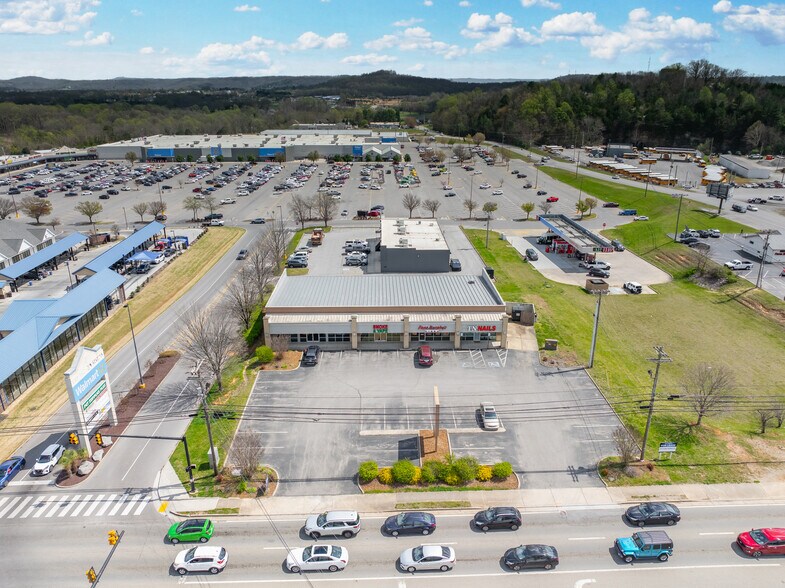 More Photos Of 770 S Jefferson Ave, Cookeville General Retail For Lease