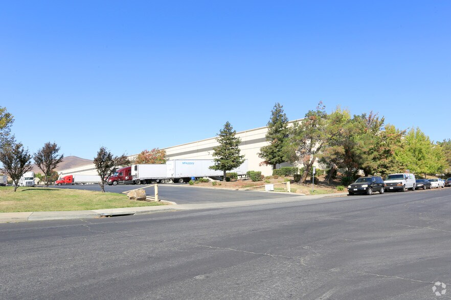 More Photos Of 5195 Fermi Dr, Fairfield Distribution For Lease
