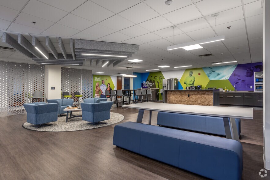 More Photos Of 180 E Broad St, Columbus Office For Lease