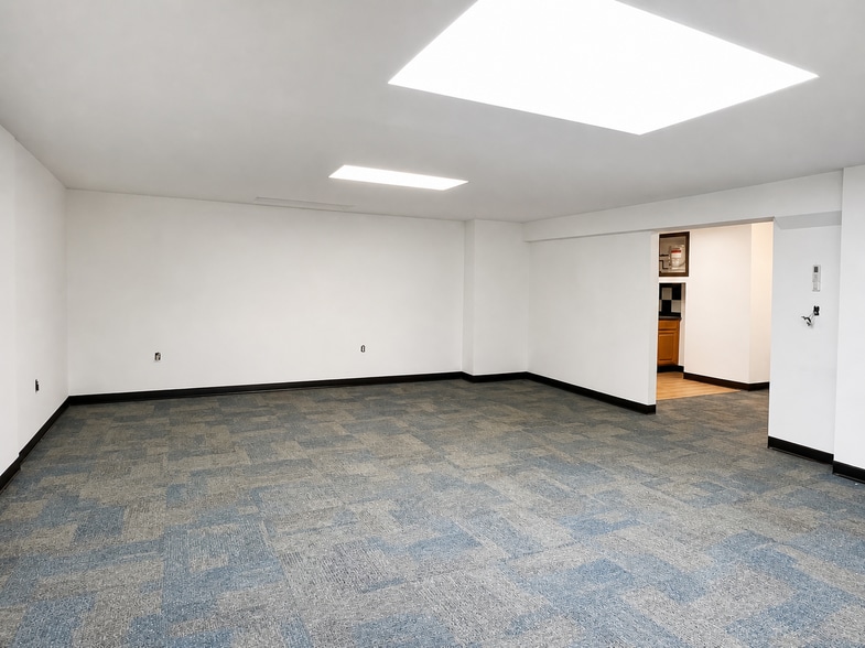 More Photos Of 18-17 42nd St, Astoria Light Distribution For Lease
