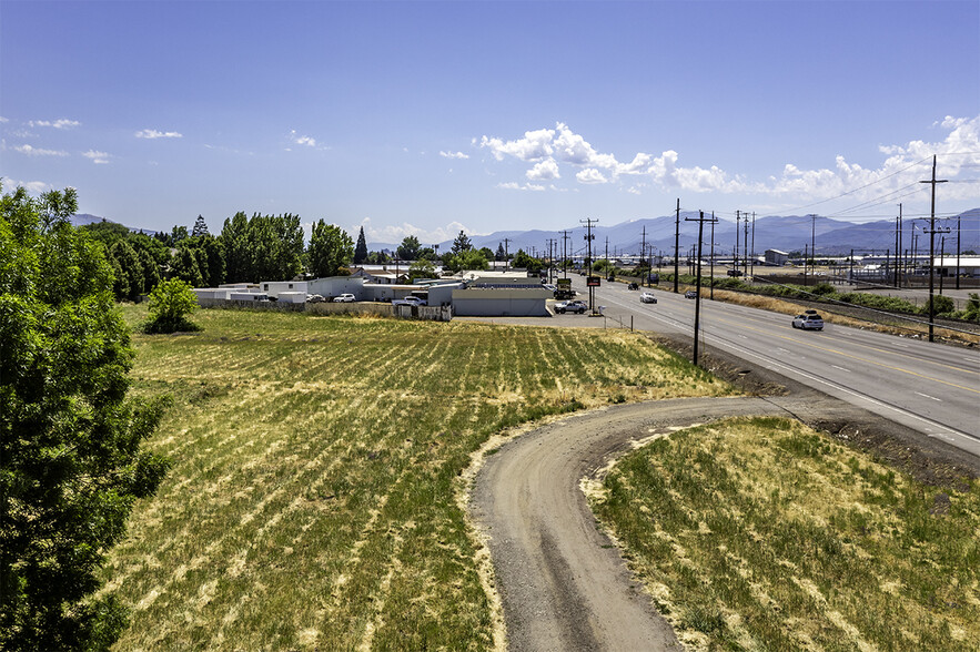 Primary Photo Of 3600 N Pacific Hwy, Medford Land For Sale