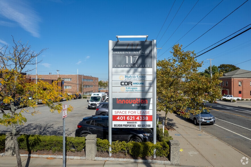More Photos Of 717 Allens Ave, Providence Medical For Lease