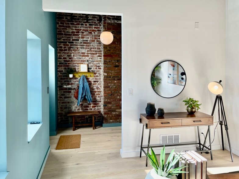 More Photos Of 4736-4750 McPherson Ave, Saint Louis Storefront Retail Office For Sale