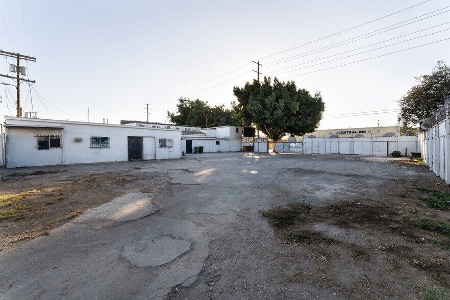 More Photos Of 8802-8810 S Central Ave, Los Angeles Land For Sale