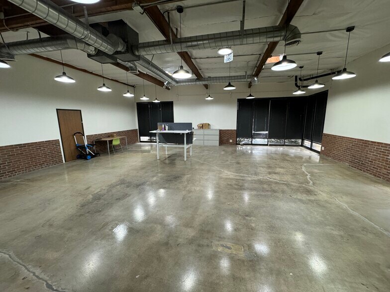More Photos Of 580 W Lambert Rd, Brea Light Distribution For Lease