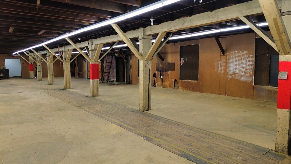 More Photos Of 101-105 Church St, Aberdeen Manufacturing For Lease