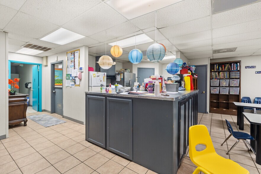 More Photos Of 16737 Sprawling Oaks Dr, Conroe Daycare Center For Sale