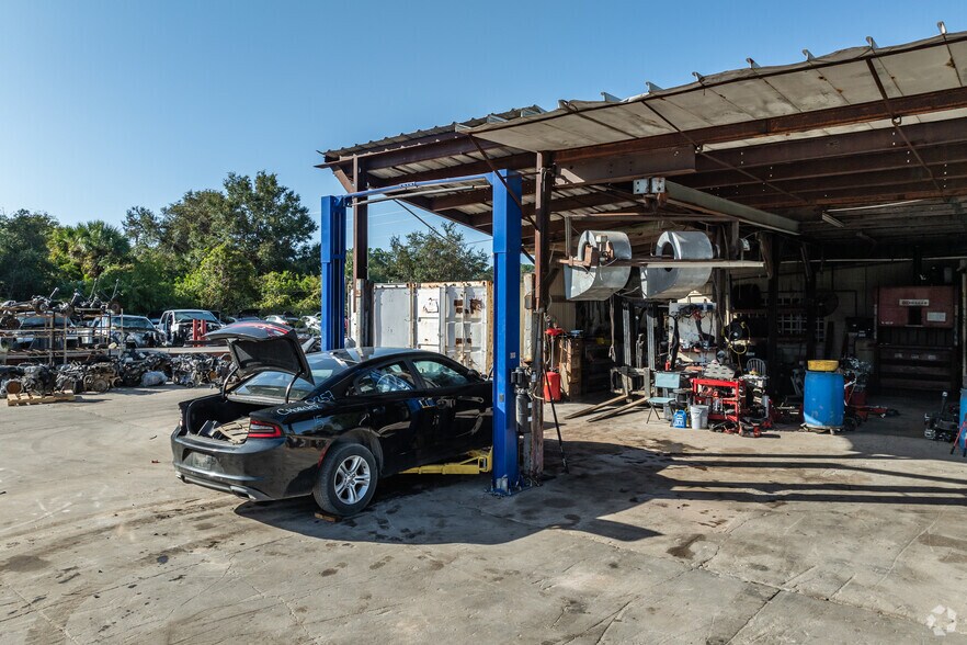 More Photos Of 5291 US Highway 1, Mims Warehouse For Sale
