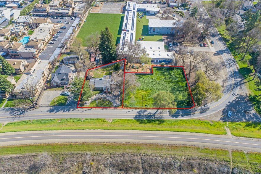 More Photos Of 6015 Riverside Blvd, Sacramento Land For Sale
