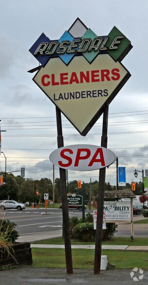 More Photos Of 20 Main St, Markham Office For Sale