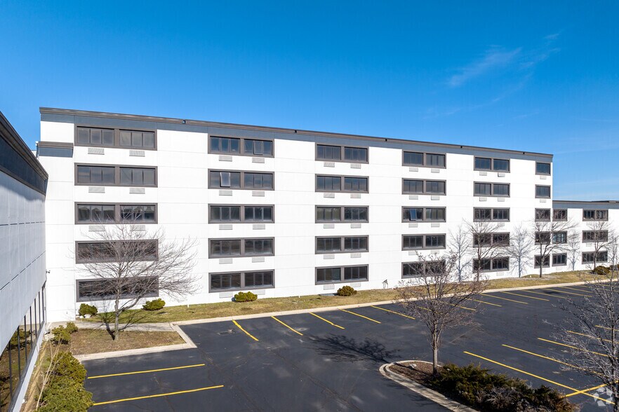 More Photos Of 34911 Van Dyke Ave, Sterling Heights Apartments For Lease