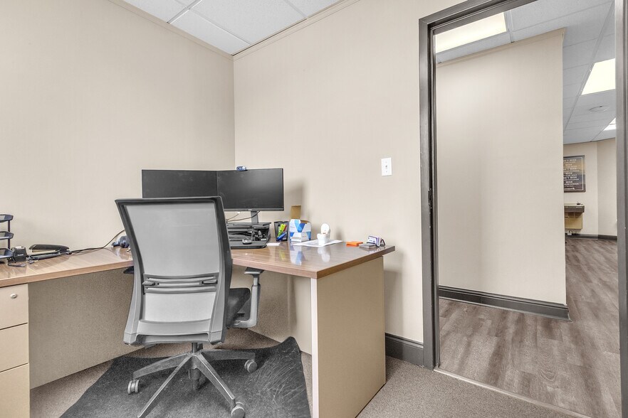 More Photos Of 4249 Lomac St, Montgomery Medical For Lease