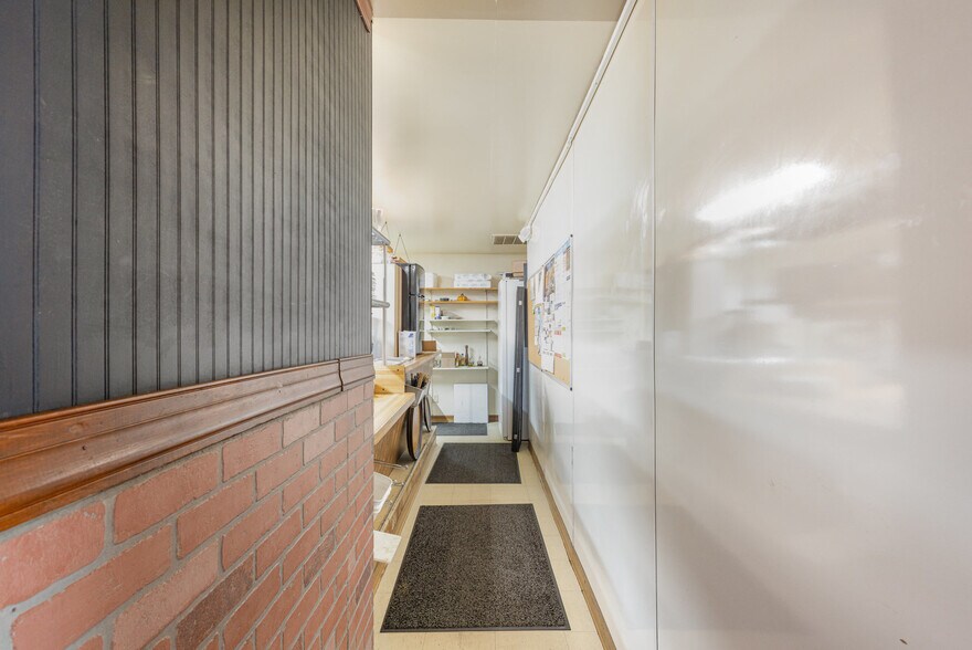 More Photos Of 15220 Kings Hwy, Montross Restaurant For Sale