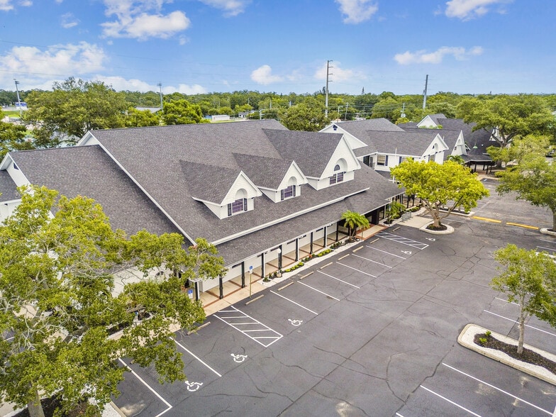 More Photos Of 300 E Bay Dr, Largo Office For Lease