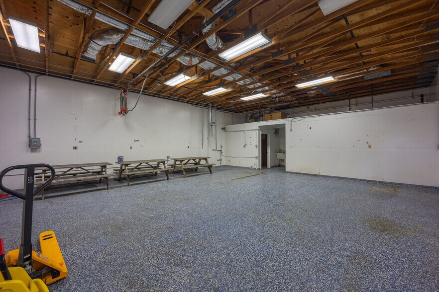 More Photos Of 313-323 Princeton Ave, Half Moon Bay Service For Lease
