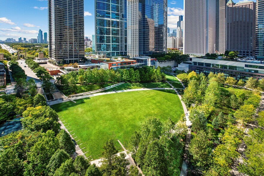 More Photos Of 400 E South Water St, Chicago Apartments For Lease