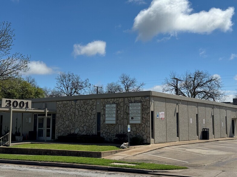 Primary Photo Of 3001 W 5th St, Fort Worth Office For Lease