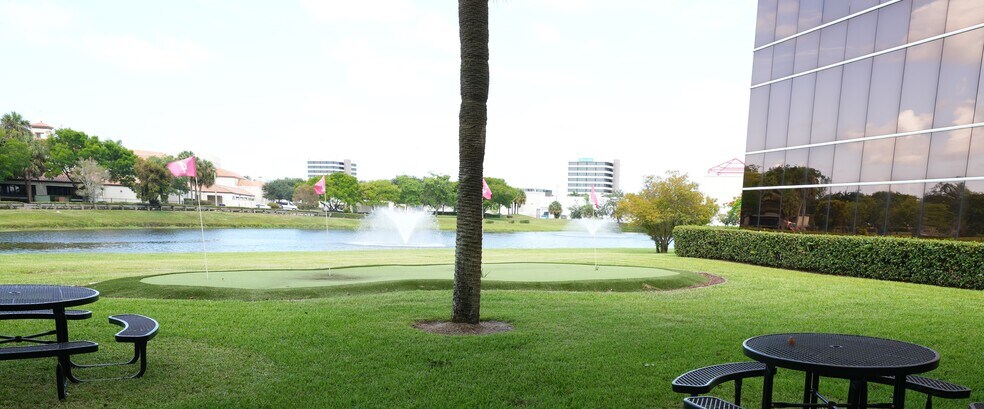 More Photos Of 580 Village Blvd, West Palm Beach Medical For Lease