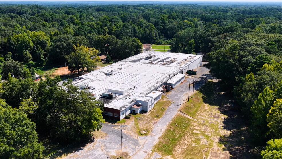 Primary Photo Of 300 N Newton Ave, Newton Manufacturing For Sale