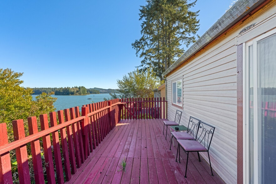 More Photos Of 4484 Fish Mill, Westlake Hotel For Sale