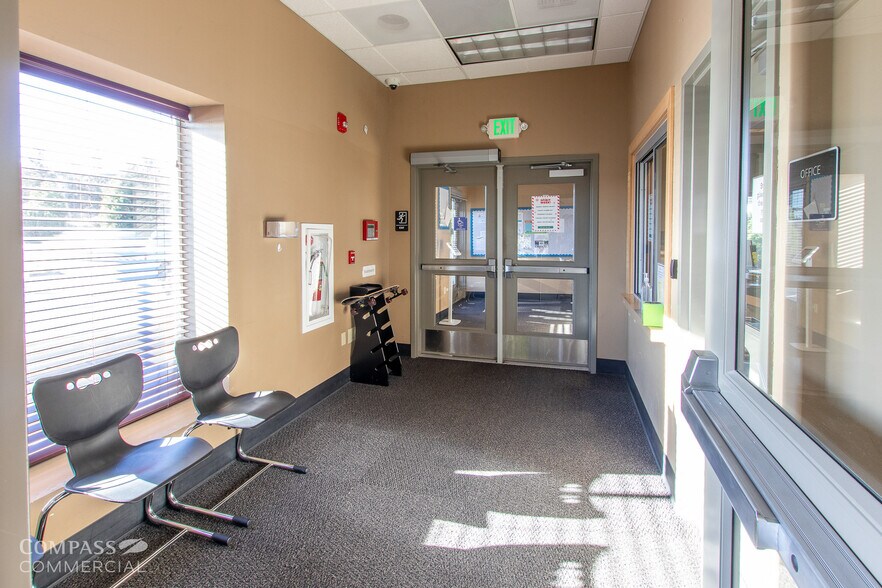 More Photos Of 20730 Brinson Blvd, Bend Industrial For Lease