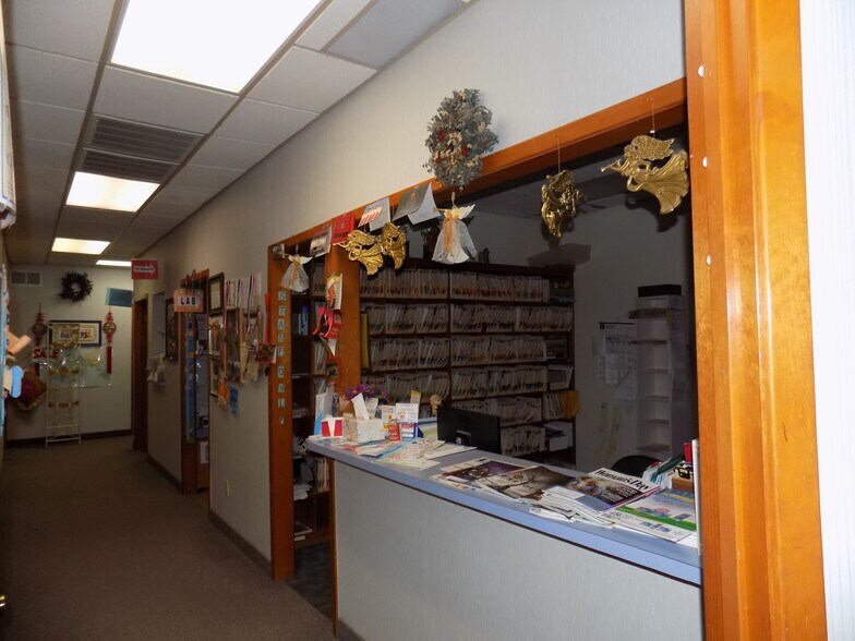 More Photos Of 315 S Cockrell Hill Rd, Duncanville Medical For Lease