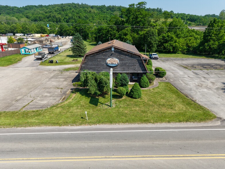 More Photos Of 670 Pike St, Houston Restaurant For Sale