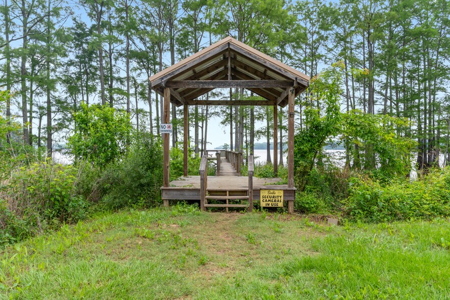 More Photos Of 7415 N State Line Rd, Karnack Trailer Camper Park For Sale