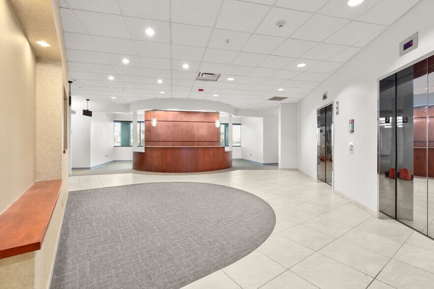 More Photos Of 10304 Spotsylvania Ave, Fredericksburg Office For Lease