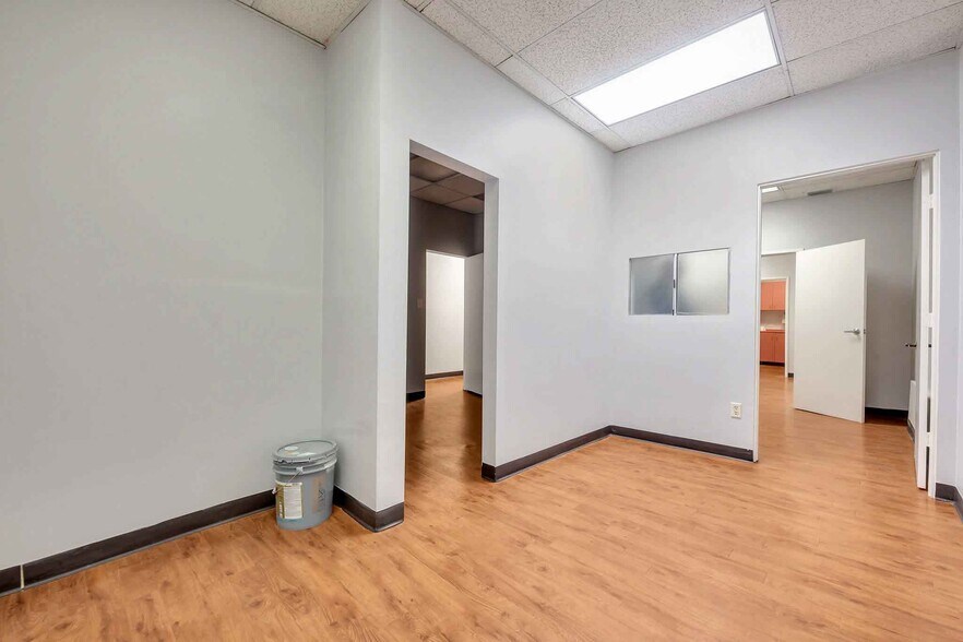 More Photos Of 241 W Olive Ave, Burbank Medical For Lease
