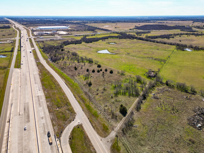 Primary Photo Of TBD 11.54 Acres IH-45 rd, Corsicana Land For Sale