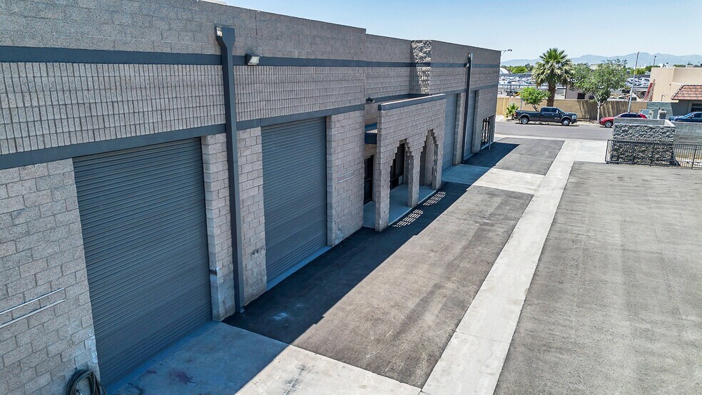 More Photos Of 7809 N 68th Ave, Glendale Warehouse For Sale
