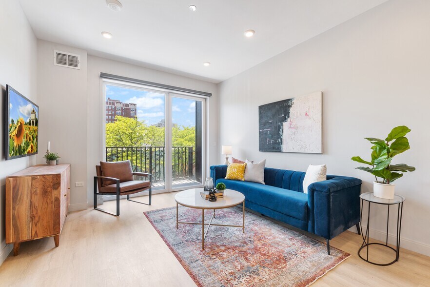 More Photos Of 4501 N Sheridan Rd, Chicago Apartments For Lease