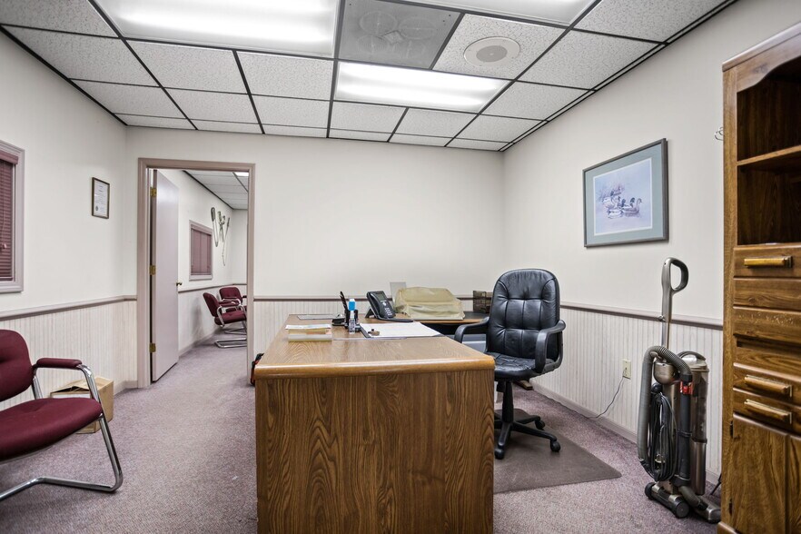 More Photos Of 795 Rice Rd, Spartanburg Light Distribution For Lease