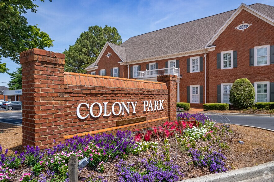 More Photos Of 284 S Main St, Alpharetta Unknown For Lease