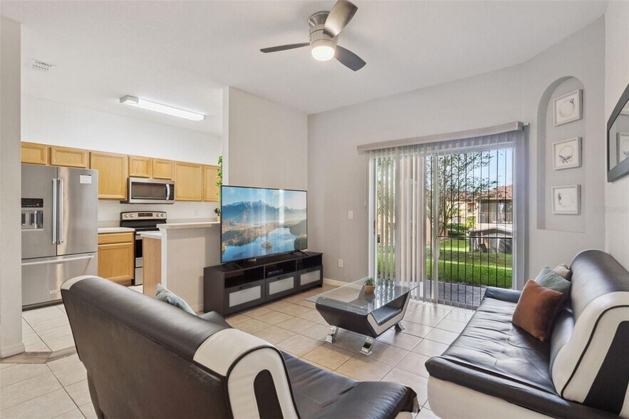 More Photos Of 245 Cambria Ave, Davenport Specialty For Sale