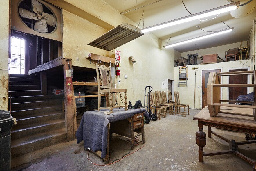 More Photos Of 1517 E Washington Blvd, Pasadena Storefront Retail Residential For Sale