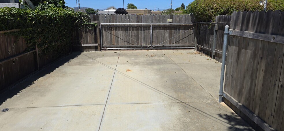 More Photos Of 133 N G St, Lompoc Medical For Sale