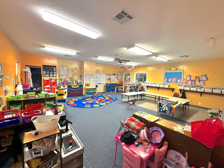 More Photos Of 794 King George Blvd, Savannah Schools For Sale