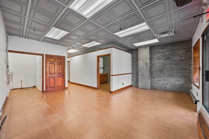 More Photos Of 45-44 Vernon Blvd, Long Island City Apartments For Lease