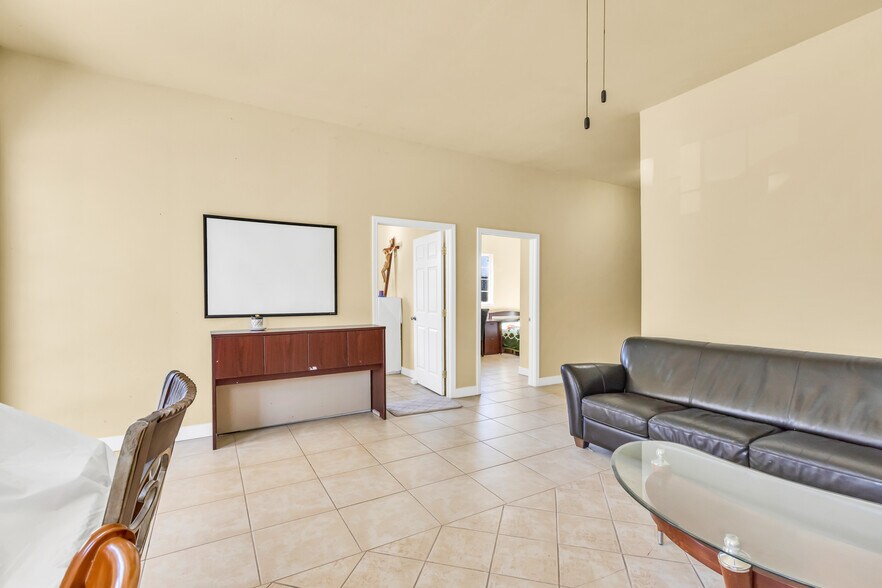 More Photos Of 9503 Barber Rd, Galt Land For Sale