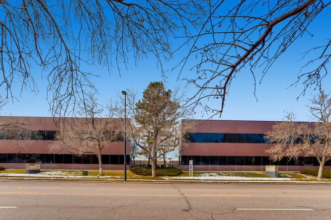 More Photos Of 2121 S Blackhawk St, Aurora Office For Lease
