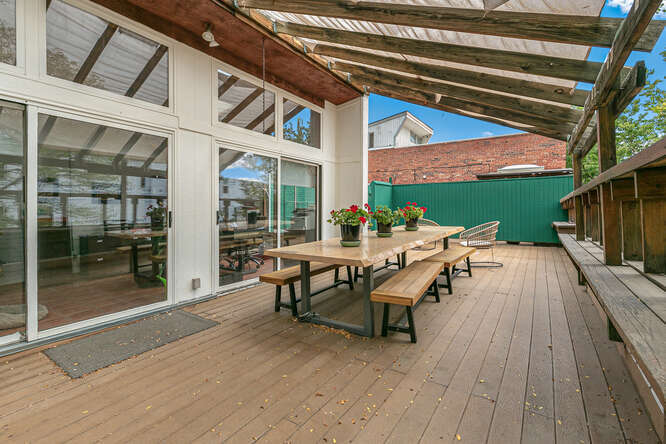 More Photos Of 1658 Lafayette St, Denver Office For Sale