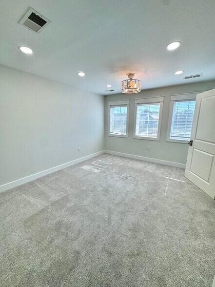 More Photos Of 277 Willbrook Blvd, Pawleys Island Office For Lease