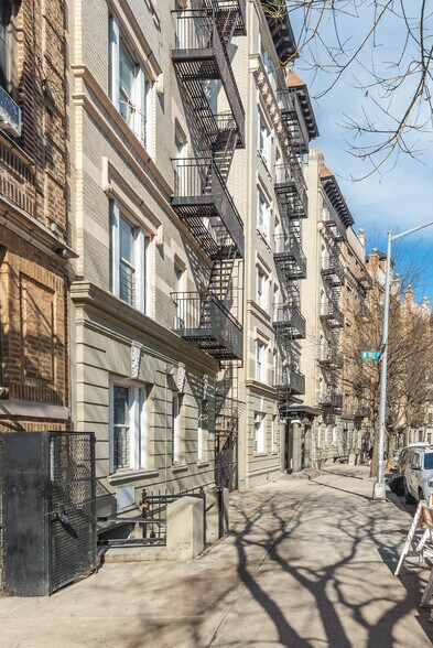 More Photos Of 374 Wadsworth Ave, New York Apartments For Sale