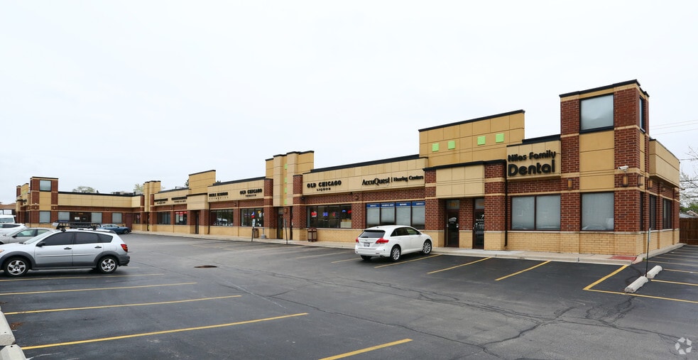 More Photos Of 7313-7337 N Harlem Ave, Niles Storefront For Lease
