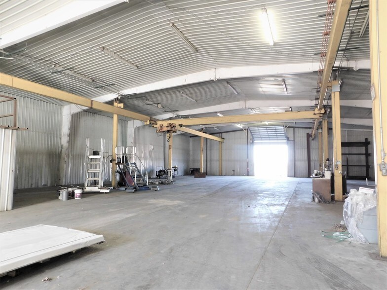 More Photos Of 23044 Honey Creek Rd, Sulphur Springs Distribution For Sale