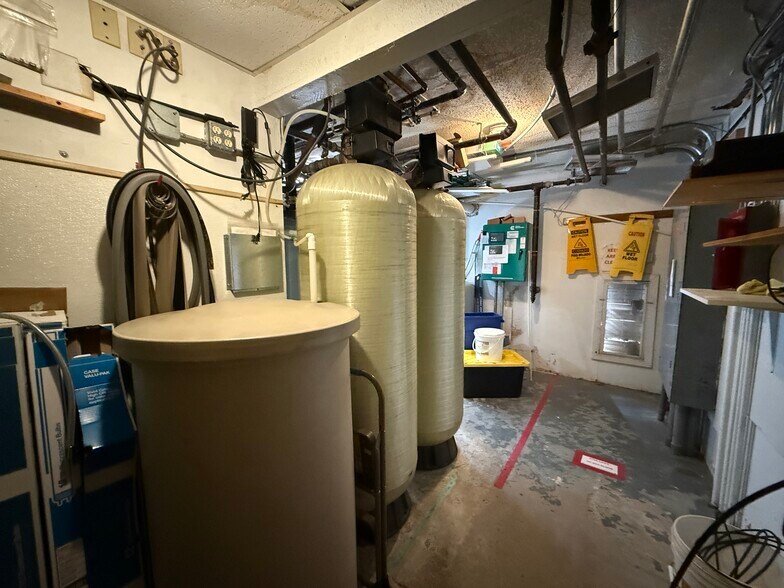 More Photos Of 702 Cedar Ave, Laurel Multifamily For Sale