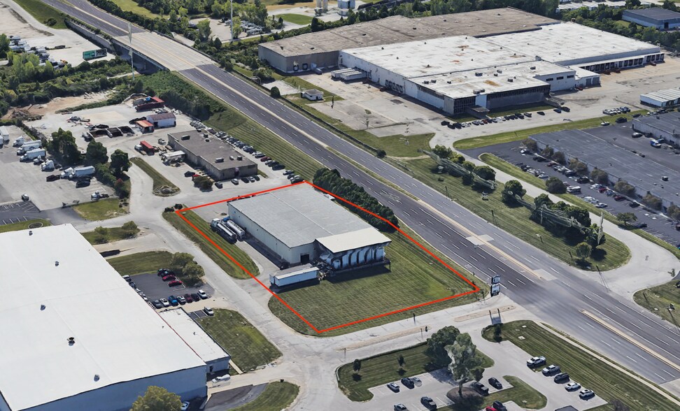 More Photos Of 5231 Ivy Tech Dr, Indianapolis Warehouse For Lease